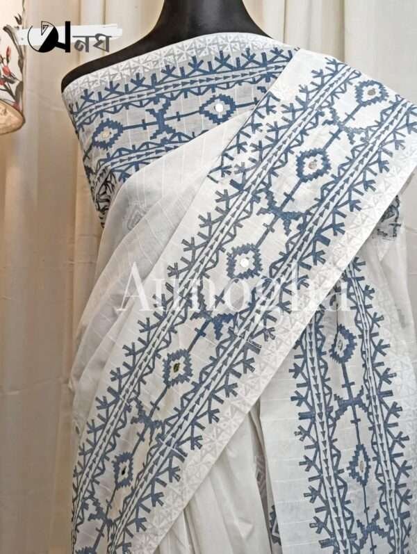 white-bloom-block-saree-aunogha-bd